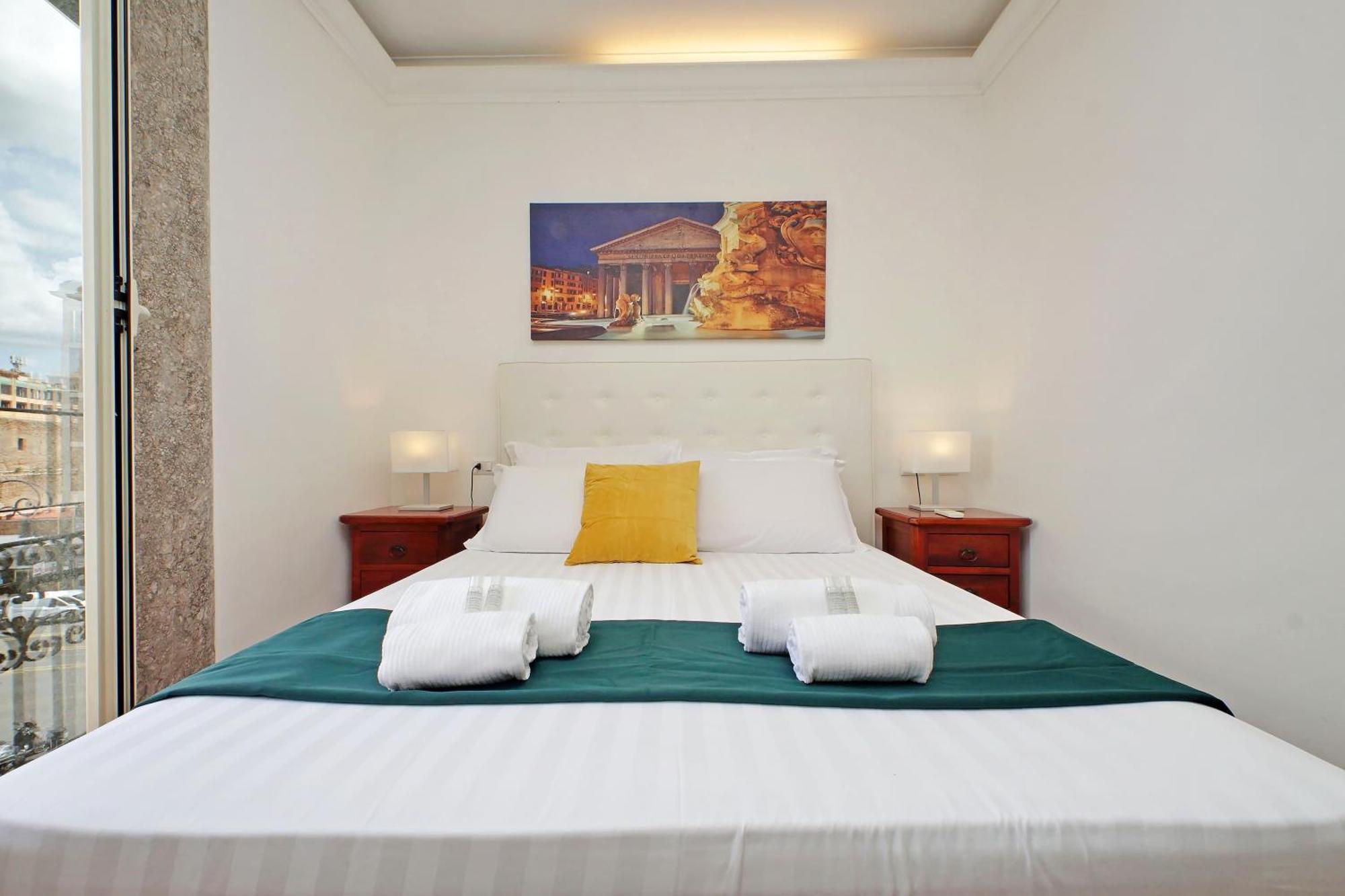 Romulus Rooms Exterior photo