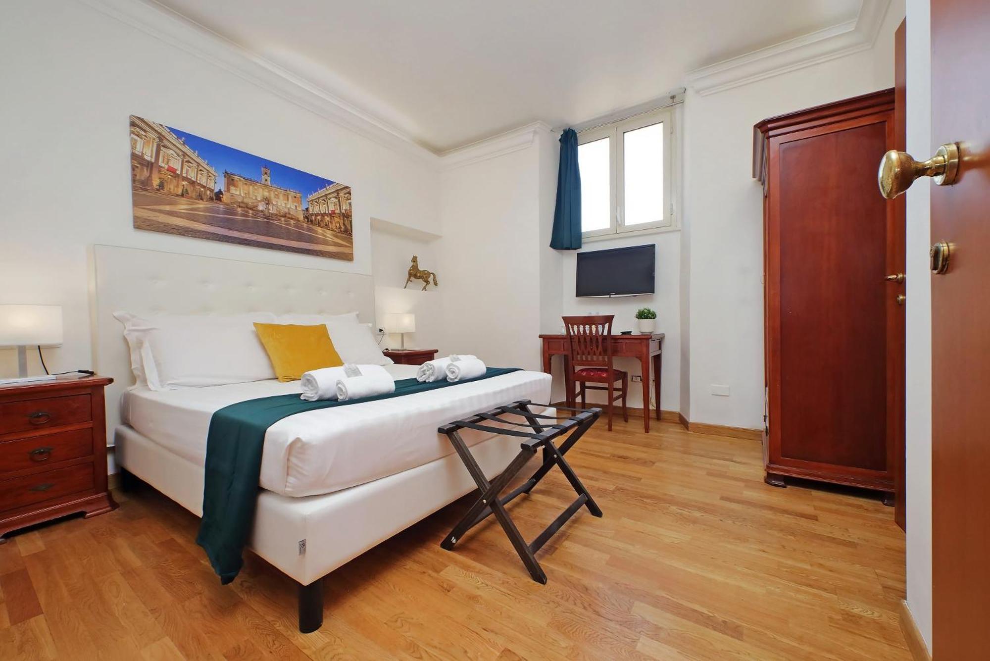 Romulus Rooms Exterior photo